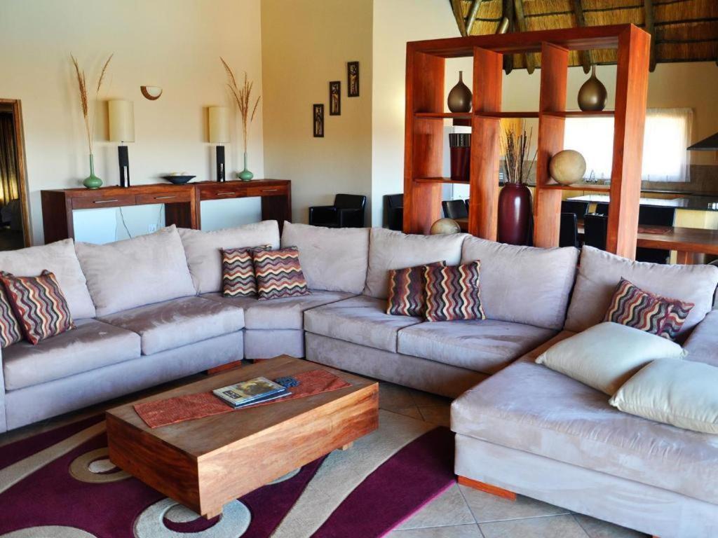 Dinkweng Safari Lodge The Waterberg Biosphere Екстериор снимка