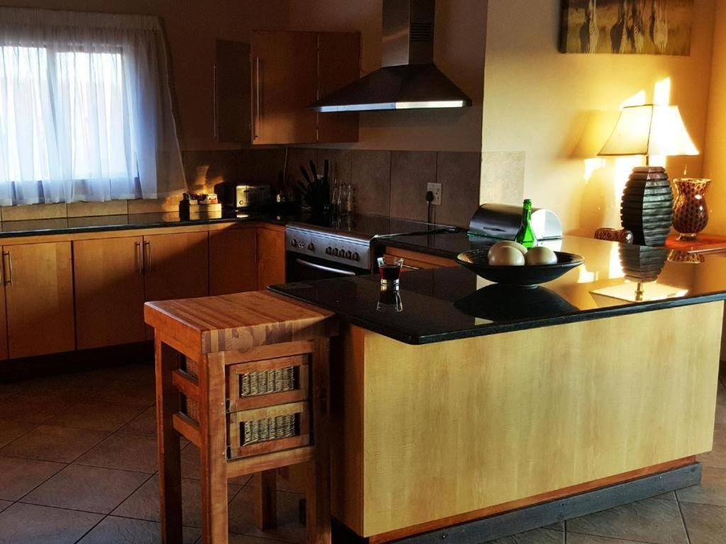 Dinkweng Safari Lodge The Waterberg Biosphere Екстериор снимка