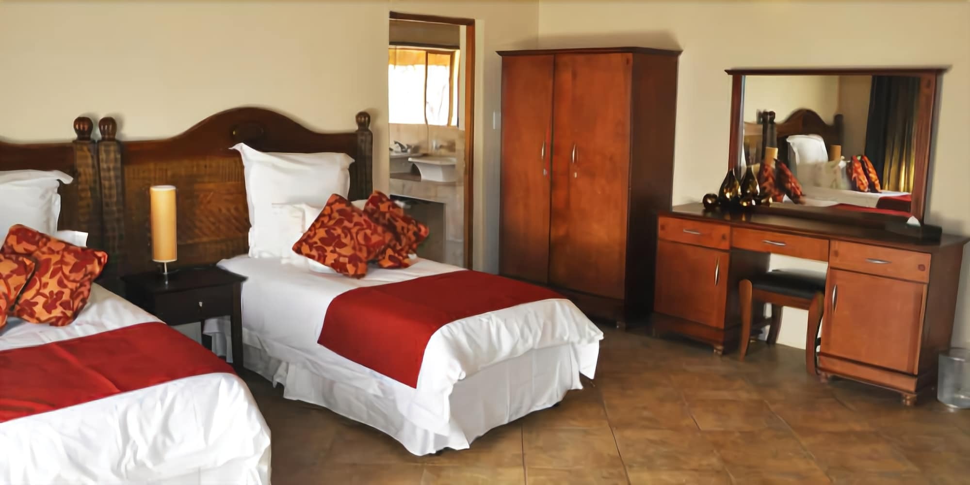 Dinkweng Safari Lodge The Waterberg Biosphere Екстериор снимка